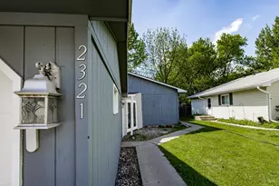 2321 Country Club Pkwy, Moorhead, MN 56560 - Photo 6