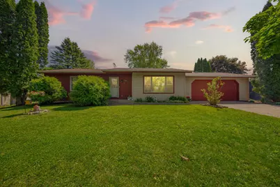 746 Caleta Place, Owatonna, MN 55060 - Photo 2