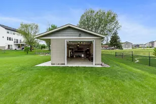 1177 Danube Ave, Shakopee, MN 55379 - Photo 56