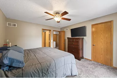 5135 Farnham Drive N, Hugo, MN 55038 - Photo 16