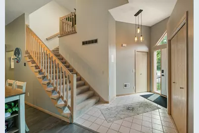 12572 Parkwood Drive, Burnsville, MN 55337 - Photo 2