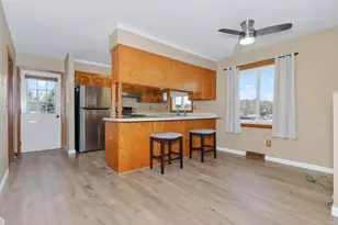 515 Columbus Ave, Cohasset, MN 55721 - Photo 8