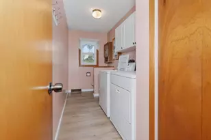 515 Columbus Ave, Cohasset, MN 55721 - Photo 20