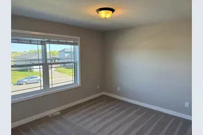10448 Robinwood Road, Chaska, MN 55318 - Photo 6