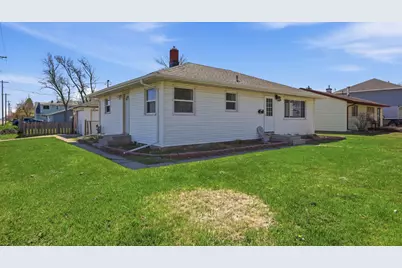 1412 14th Street N, Moorhead, MN 56560 - Photo 2