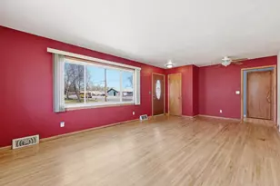 1412 14th St N, Moorhead, MN 56560 - Photo 4