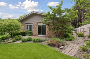 50 Kimberly Ln N, Plymouth, MN 55447 - Photo 2