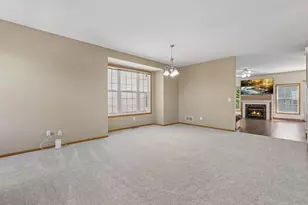 7944 Stratford Cir N, Shakopee, MN 55379 - Photo 4