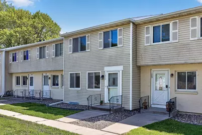 1473 Goodwin Avenue N, Oakdale, MN 55128 - Photo 12