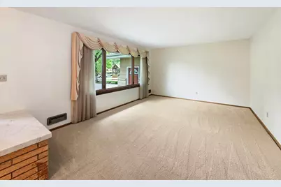 2924 Spring View Lane, Mounds View, MN 55112 - Photo 6