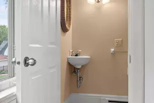 1617 Summit Ave, Saint Paul, MN 55105 - Photo 18