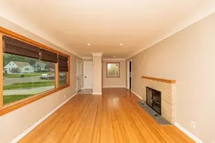 3947 Hayes St NE, Columbia Heights, MN 55421 - Photo 10
