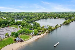 5189 Beachside Dr, Hopkins, MN 55343 - Photo 38