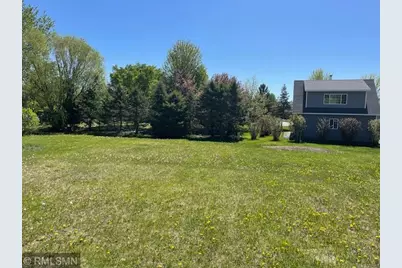 1379 Heritage Avenue NW, Hutchinson, MN 55350 - Photo 2