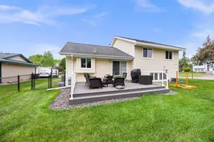 3274 12th Ave, Anoka, MN 55303 - Photo 2