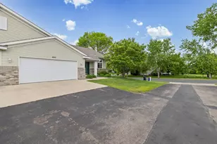 400 Schuller Ct, Dundas, MN 55019 - Photo 2