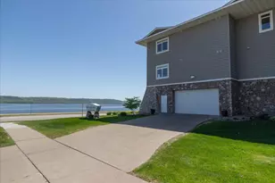 1215 N Lakeshore Dr, Lake City, MN 55041 - Photo 18