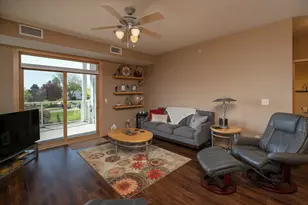 1215 N Lakeshore Dr, Lake City, MN 55041 - Photo 4