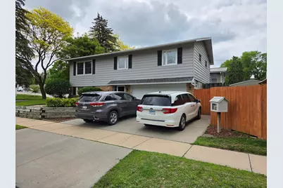 338 27th Street NE, Rochester, MN 55906 - Photo 2
