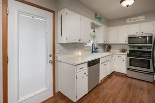 338 27th St NE, Rochester, MN 55906 - Photo 10