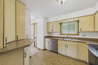 1541 S Bavarian Pass, Fridley, MN 55432 - Photo 4