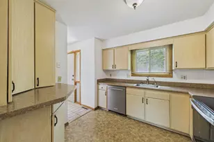 1541 S Bavarian Pass, Fridley, MN 55432 - Photo 4