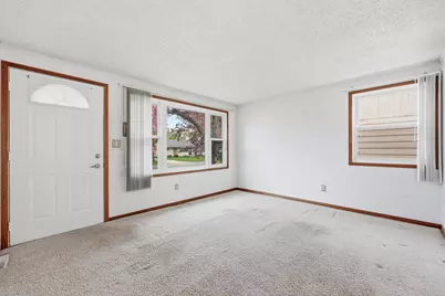 621 19th Street N, Moorhead, MN 56560 - Photo 4