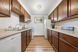 621 19th St N, Moorhead, MN 56560 - Photo 16