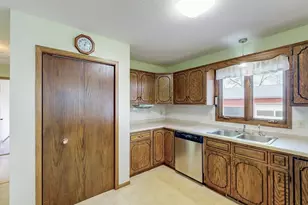 28186 Little Floyd Lake Rd, Detroit Lakes, MN 56501 - Photo 10