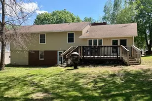 406 Olander St, Worthington, MN 56187 - Photo 2