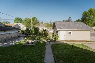 55 10th Ave N, Waite Park, MN 56387 - Photo 6