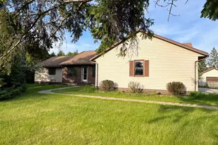 608 Pinetree Dr, Perham, MN 56573 - Photo 8