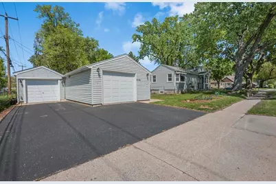 8144 2nd Avenue S, Bloomington, MN 55420 - Photo 30