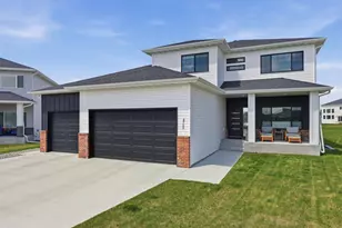 4755 32nd St S, Fargo, ND 58104 - Photo 2