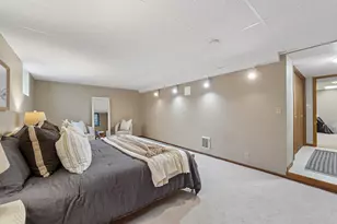 881 Pandora Dr NE, Fridley, MN 55432 - Photo 26