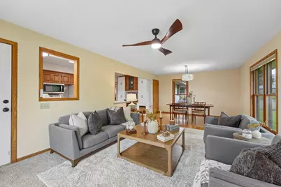 881 Pandora Drive NE, Fridley, MN 55432 - Photo 10