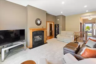5236 Southern Ridge Ln SW, Rochester, MN 55902 - Photo 6