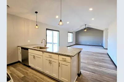2025 Clark Street, Saint Peter, MN 56082 - Photo 4