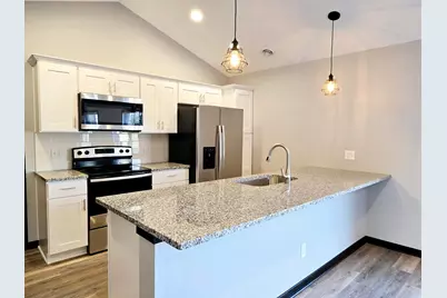 2025 Clark Street, Saint Peter, MN 56082 - Photo 2
