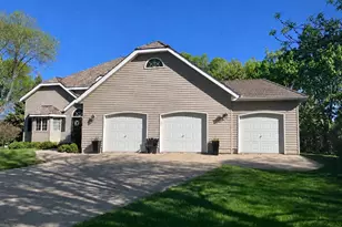 1203 Parkside Dr, Marshall, MN 56258 - Photo 36