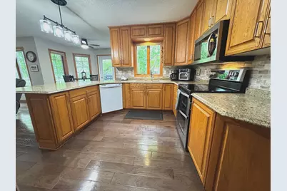 1203 Parkside Drive, Marshall, MN 56258 - Photo 14