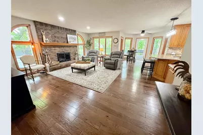 1203 Parkside Drive, Marshall, MN 56258 - Photo 10