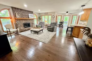 1203 Parkside Dr, Marshall, MN 56258 - Photo 10