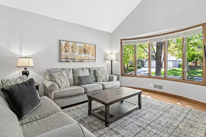 645 Lake Pine Drive, Shoreview, MN 55126 - Photo 4