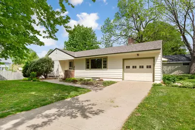 311 7th Street E, Northfield, MN 55057 - Photo 2