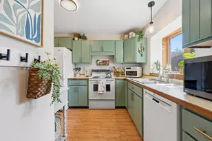 2011 Park Blvd S, Fargo,  58103 - Photo 8
