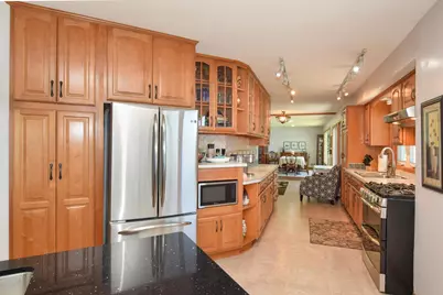 10756 Zieglers Drive N, Brooklyn Park, MN 55443 - Photo 4