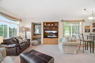 2111 Eagle Trace Ln, Woodbury, MN 55129 - Photo 14