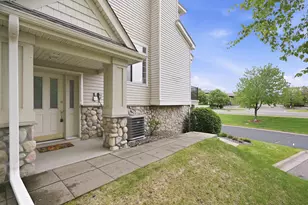 2111 Eagle Trace Ln, Woodbury, MN 55129 - Photo 6