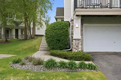 2111 Eagle Trace Lane, Woodbury, MN 55129 - Photo 4